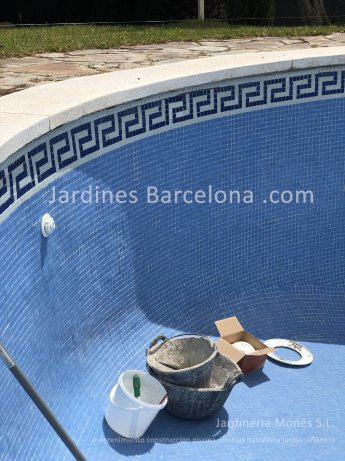 Mantenimiento construccion piscinas Barcelona piscina terrazas exteriores jardines jardin Terrassa Cugat Valles Sant Vicen� Montalt Llavaneres Tiana Alella Cabrils Premia dalt mar Badalona Badalona jardineria Maresme
